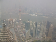 真ん中に小さく見えるのがレジェンド