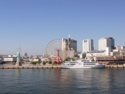 遠ざかってゆく神戸港