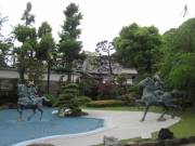 須磨寺境内　熊谷直実と平敦盛像