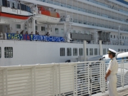 浅井キャプテンの挨拶 神戸港にて