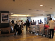 皆さんたくさんの思い出と一緒にお土産も沢山のようです。