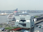 横浜港　大桟橋客船ターミナル