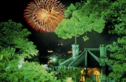グラバー邸から眺める長崎花火（写真提供：長崎旅ネット）